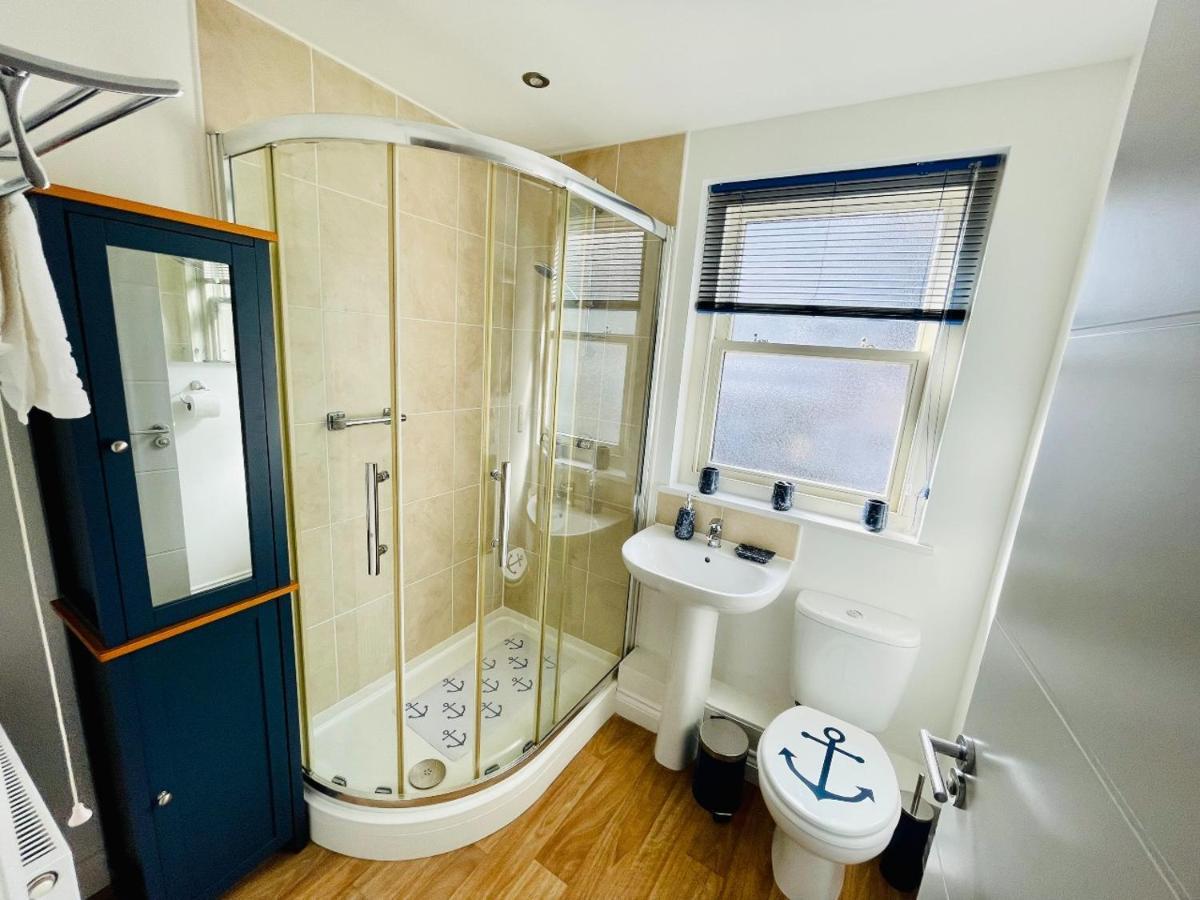 Captains Rest - 2 Bedroom Apartment In The Heart Of Brixham Exterior photo